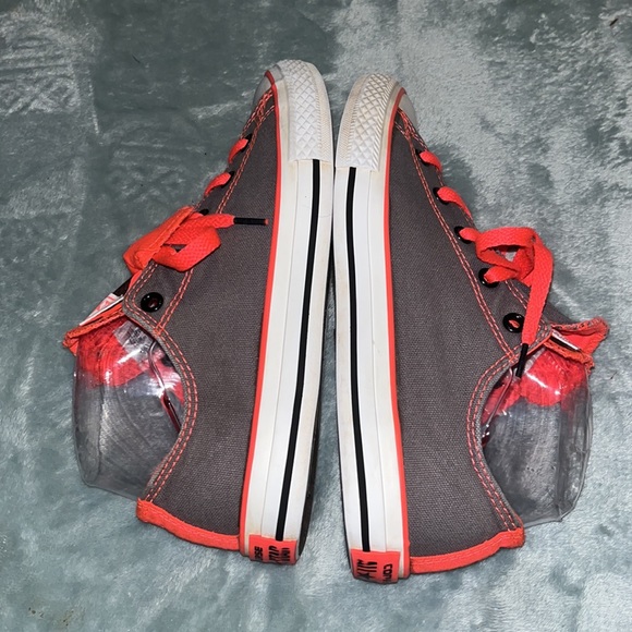 Converse Chuck Taylor All Star Multi-Tongue Sneakers - Picture 4 of 8